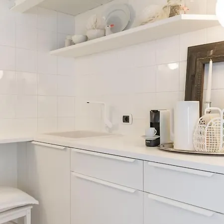 Apartamento Un Puntino In Center 023091-loc-03368